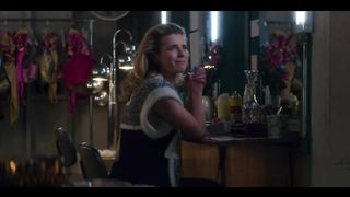 Alison Brie Nude in Netlix's GLOW - Season 3 Ep 3