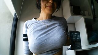 Italian Babe Shows off Tits to Tipper