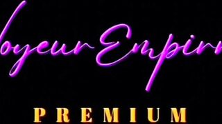 SPANDEX SHORTS STEPMOM RUBBING PUSSY LATINA MILF FETISH VOYEUR