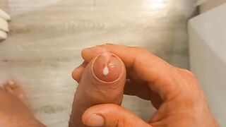 Sborra calda,masturbati con me