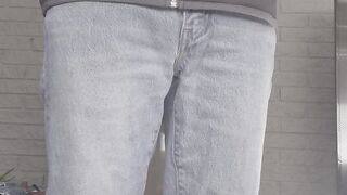 Jeans wetting