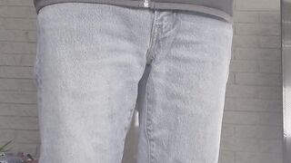 Jeans wetting