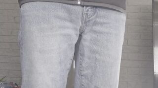 Jeans wetting