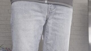 Jeans wetting
