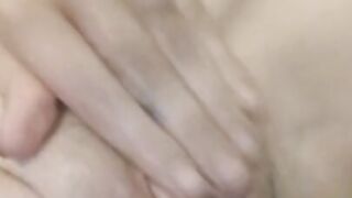 SQUIRTING QUEEN !!!! LICK IT ALL UP